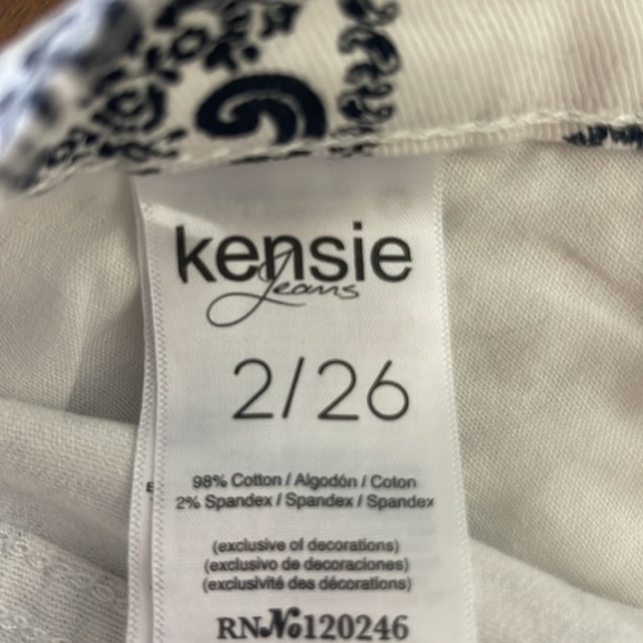 New Kensie Jeans The Ultimate High Rise Skinny Jean Bandana White Combo - Picture 12 of 12